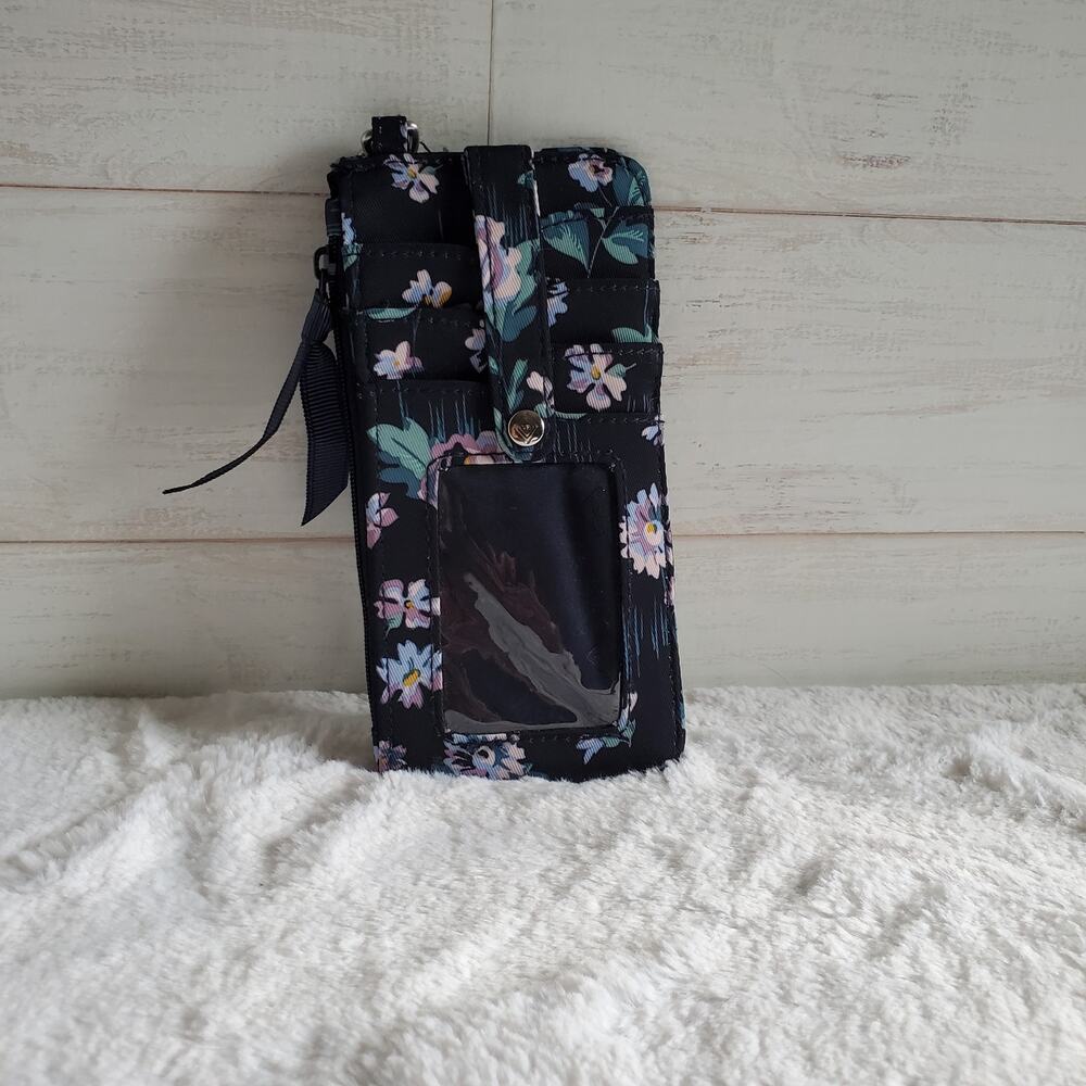 Vera Bradley RFID Ultimate Card Case in Navy Garden